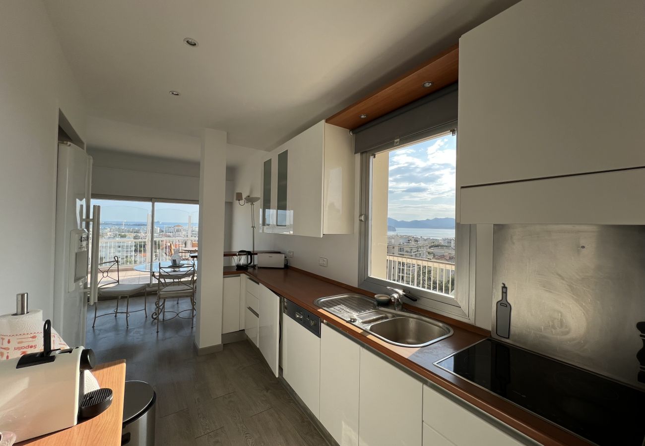 Apartment in Cannes - Valbella penthouse with panoramic view