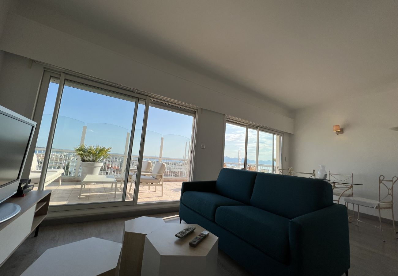Apartment in Cannes - Valbella penthouse with panoramic view