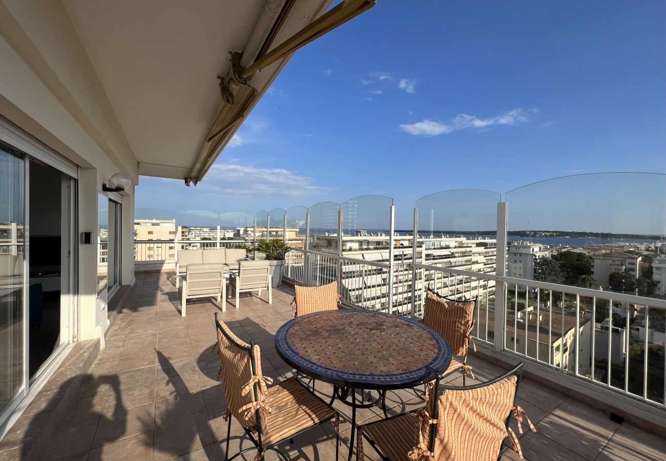 Apartment in Cannes - Valbella penthouse with panoramic view