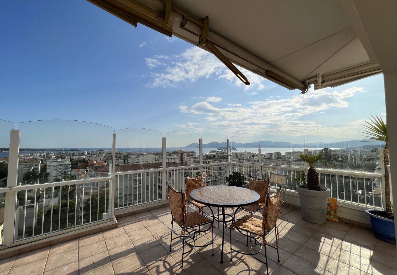Apartment in Cannes - Valbella penthouse with panoramic view