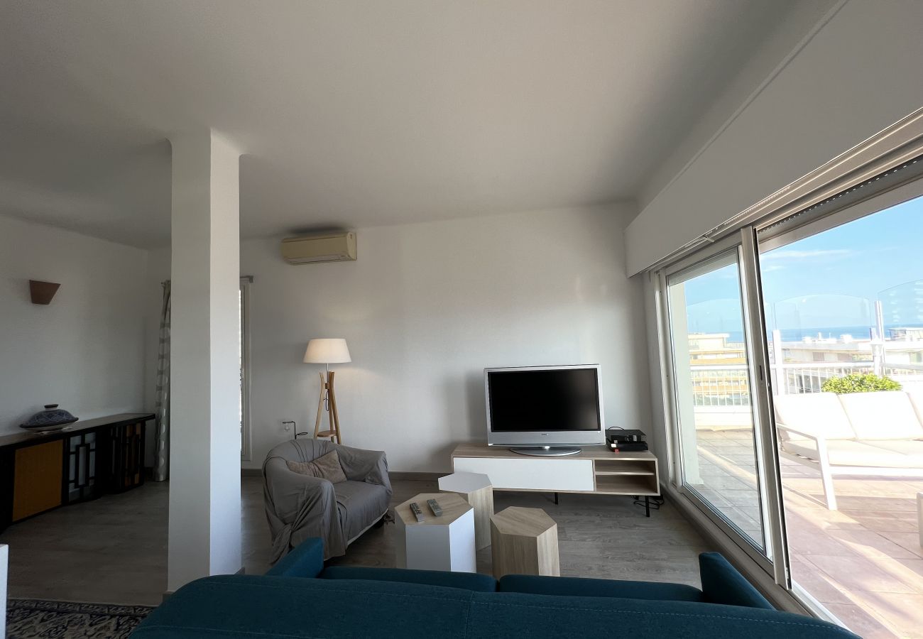 Apartment in Cannes - Valbella penthouse with panoramic view