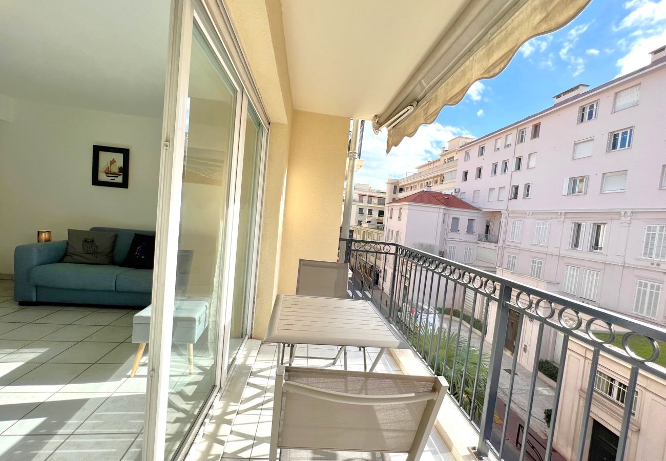 Apartment in Cannes - Palazzio3  vieux port avec parking