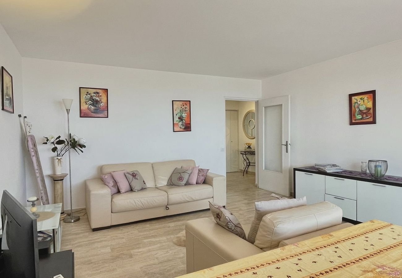 Apartment in Cannes - Cbeach apartment, Front beach