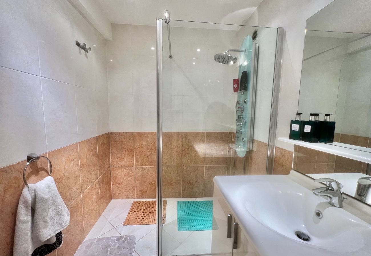Apartment in Cannes - Cocon d'Azur 2bedrooms apartment - city center