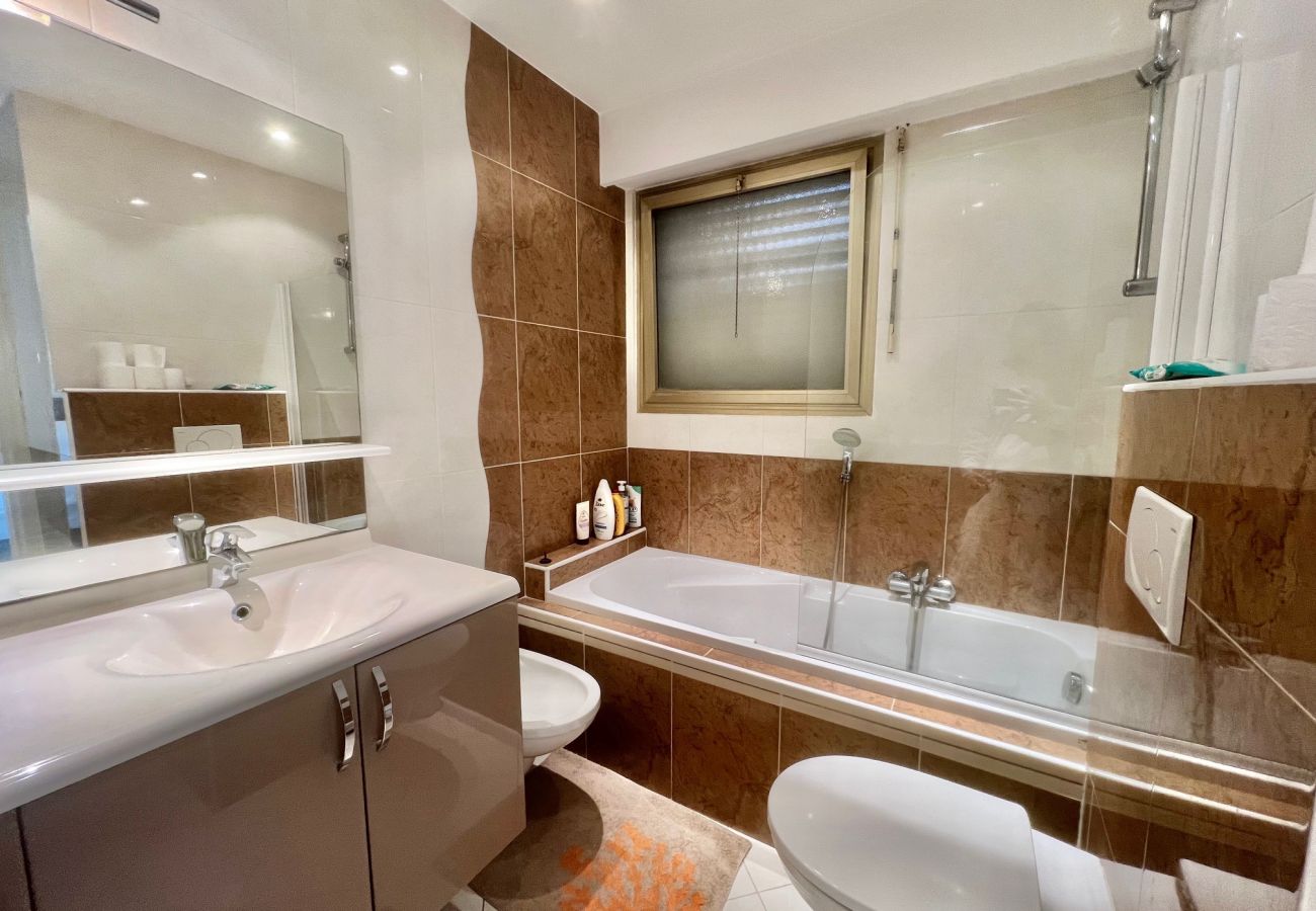 Apartment in Cannes - Cocon d'Azur 2bedrooms apartment - city center