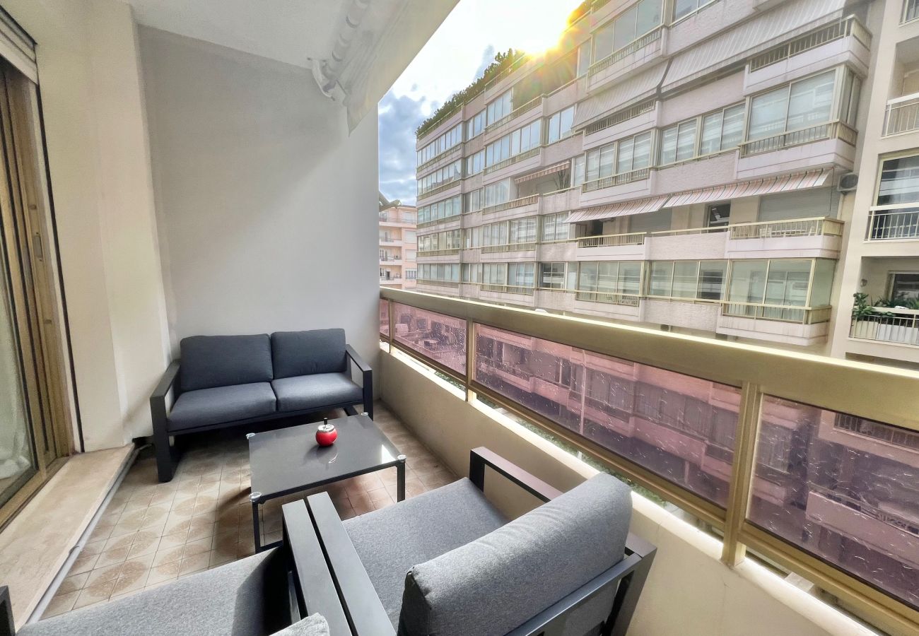 Apartment in Cannes - Cocon d'Azur 2bedrooms apartment - city center