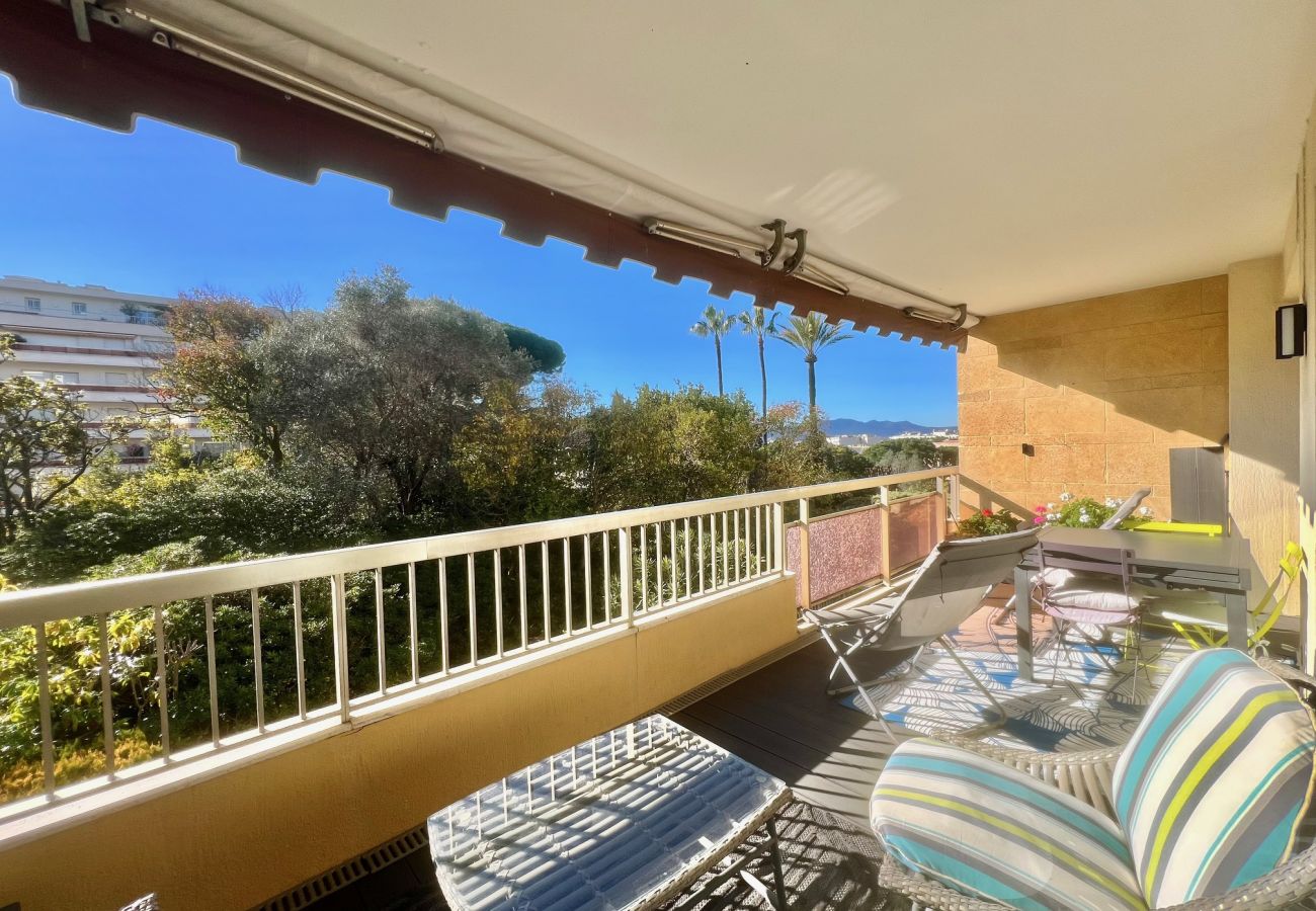 Apartment in Cannes - June apartment 2 bedrooms with pool