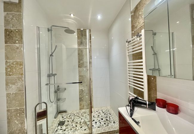 Studio à Cannes - Studio Grand Hotel Croisette Studio à Cannes - Studio Grand Hotel Croisette