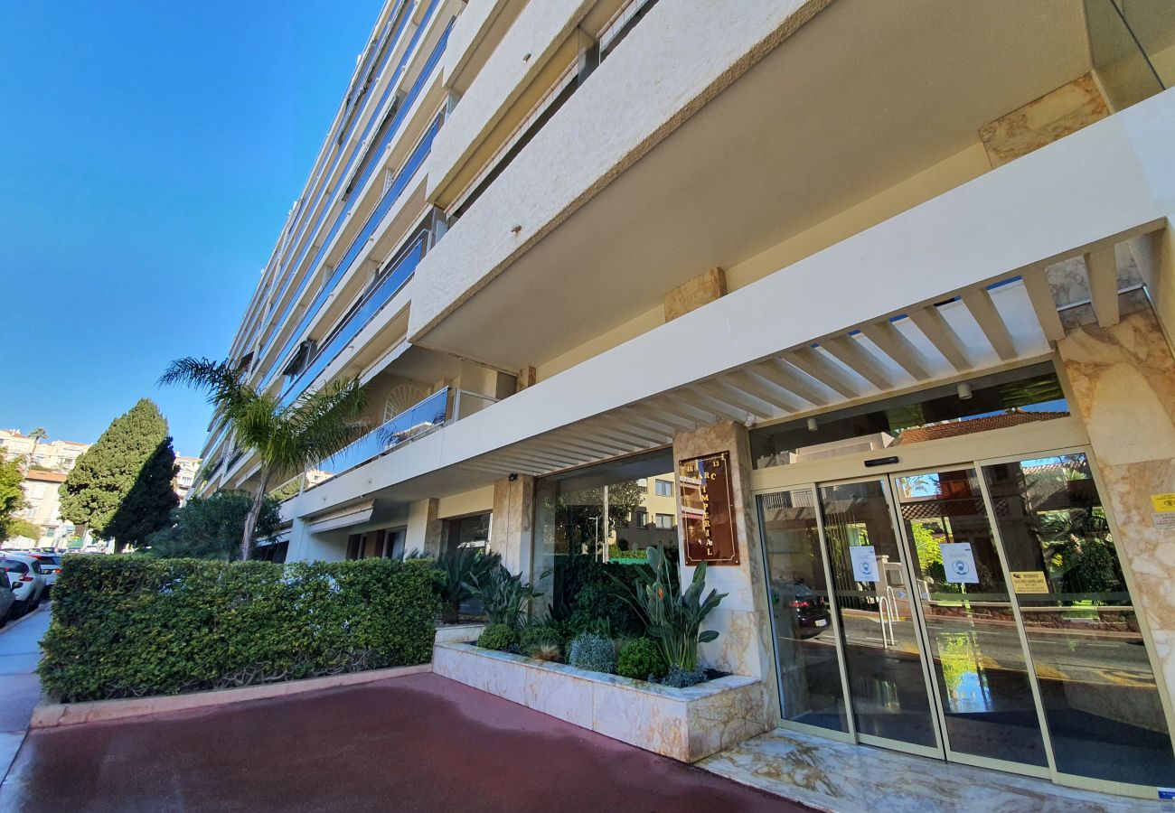 Appartement à Cannes - Parc Imperial