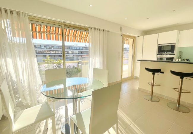 Appartement à Cannes - PR Croisette