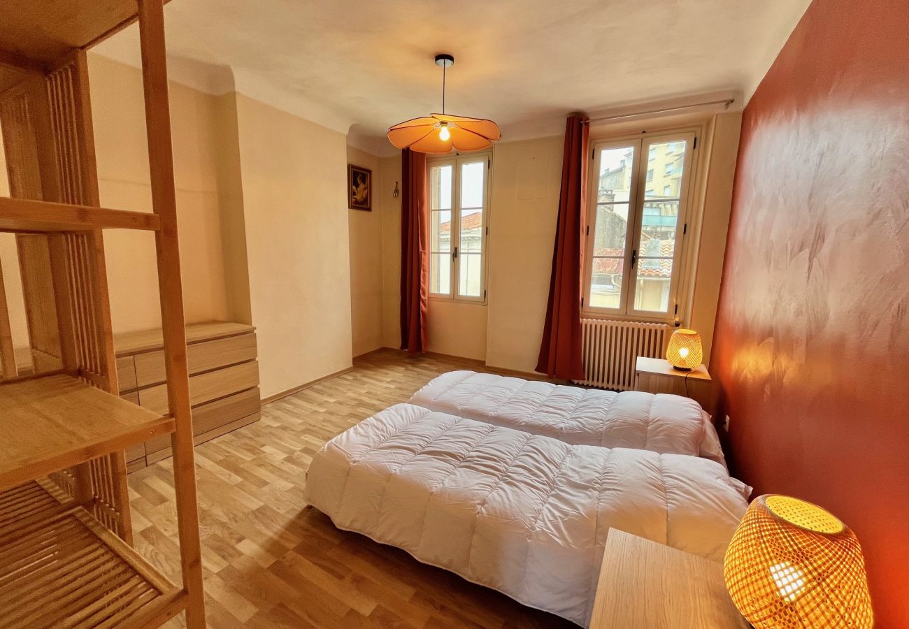 Appartement à Cannes - Belle-époque apartment 3 bedrooms with sea view by
